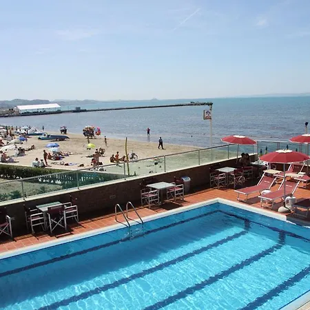 Vivas Hotel