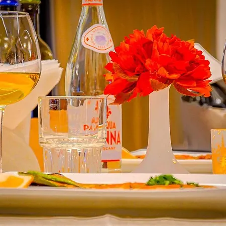 Vivas Hotel 4*