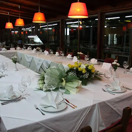 Vivas Hotel 4*