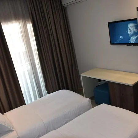 Vivas Hotel 4*