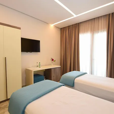 Vivas Hotel 4*