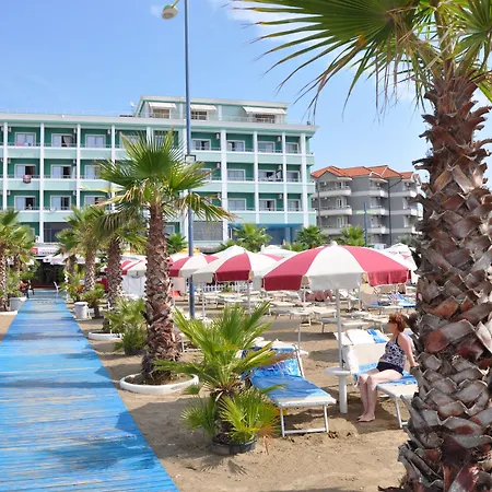 ホテル Vivas ドゥラス